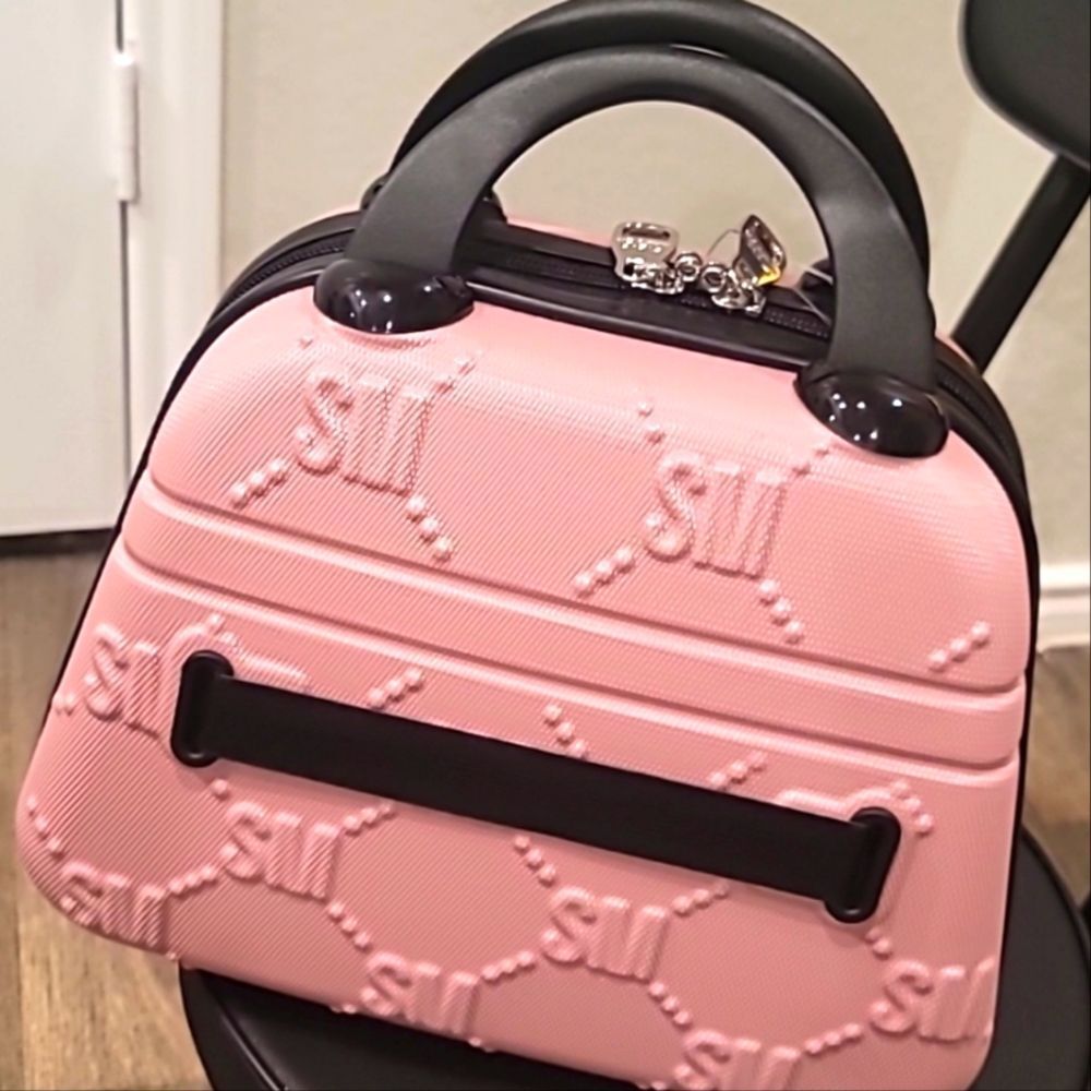 Steve Madden SM Logo Hard Shell Cosmetic Case - Picture 6 of 8